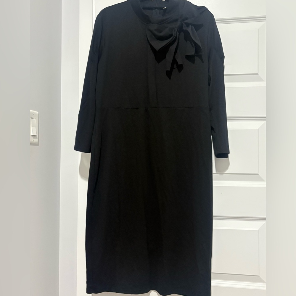 Black Dress with collar bow detail size 3x